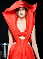 Yiqing Yin 2012秋冬高級定制時裝發(fā)布會