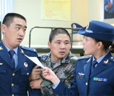 《大學生士兵的故事》——原來學生新兵這么有愛