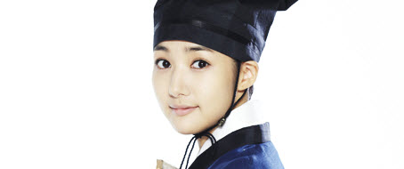 《成均館緋聞》：金允熙( 樸敏英 飾）