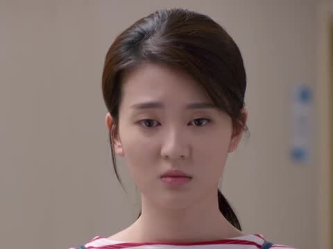 曲筱绡想要谢童的电话被关雎尔阻止了,于是曲筱绡给姚滨发信息让他